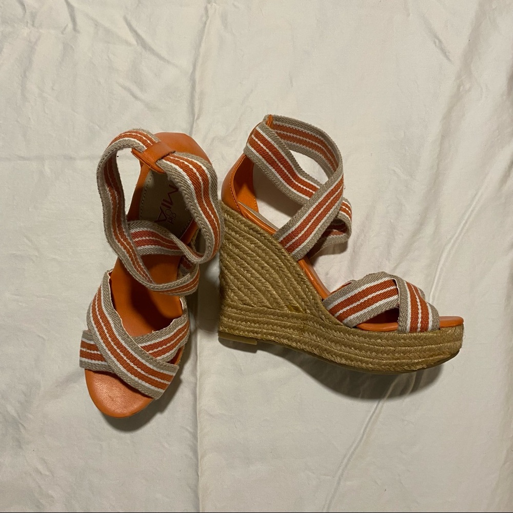 NWOT - Girl Mia orange wedge sandals size 7.